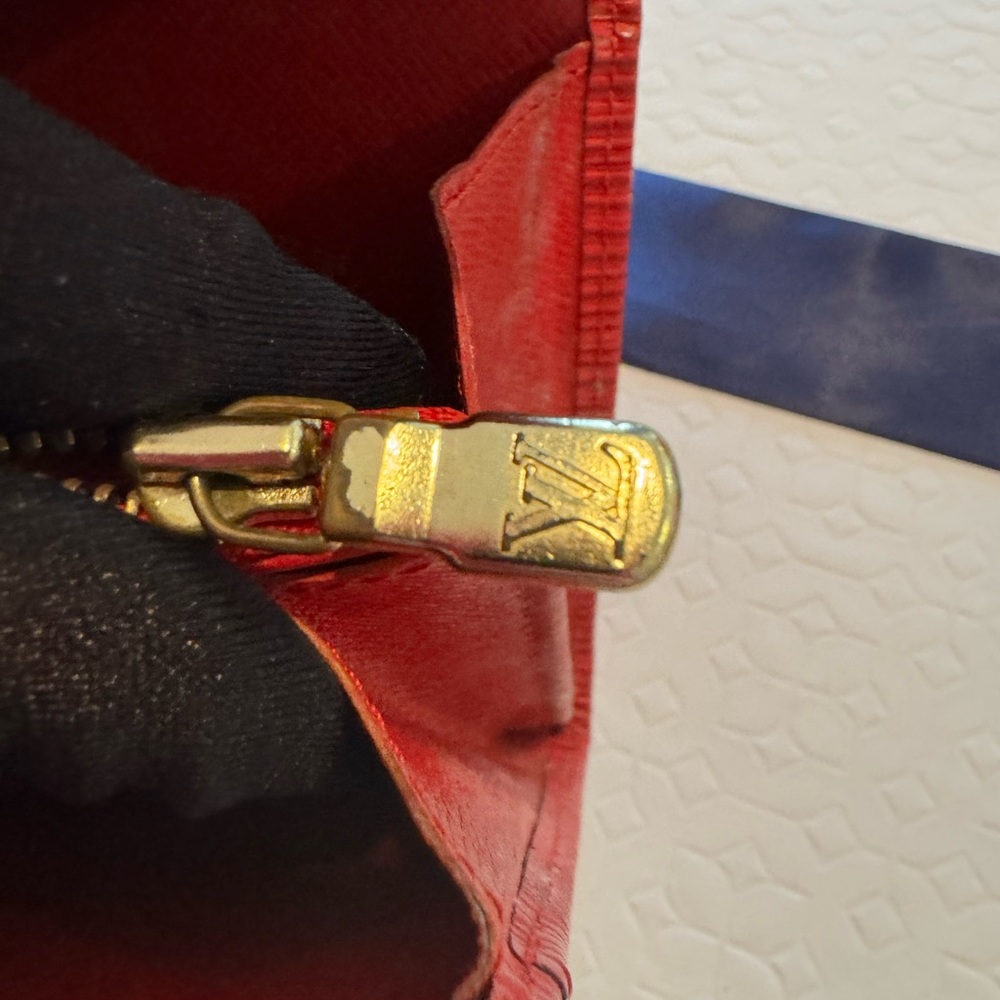 LOUIS VUITTON EPI long wallet on chain - Picture 13 of 13